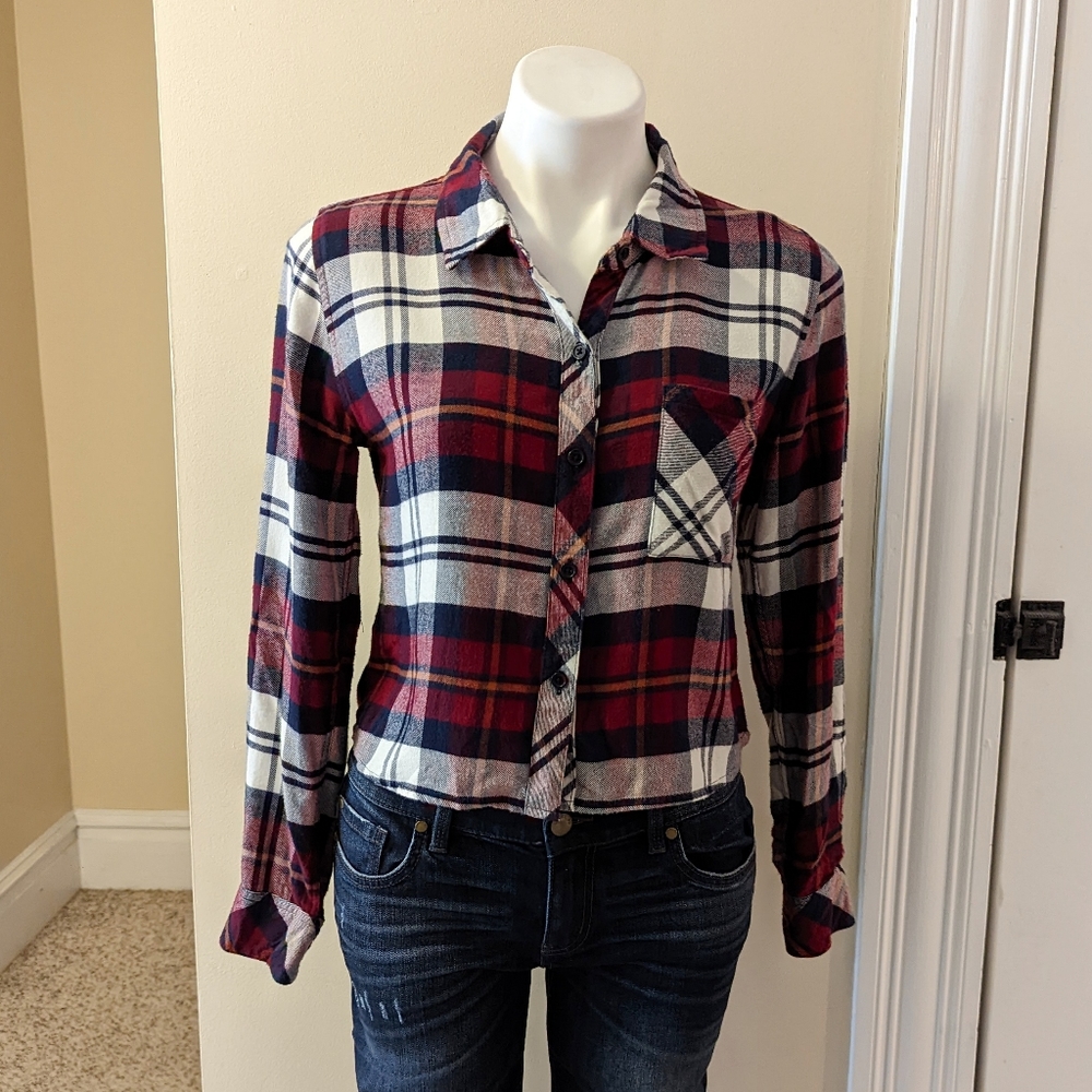 Rails maroon and navy blue plaid slightly cropped button down size XS
